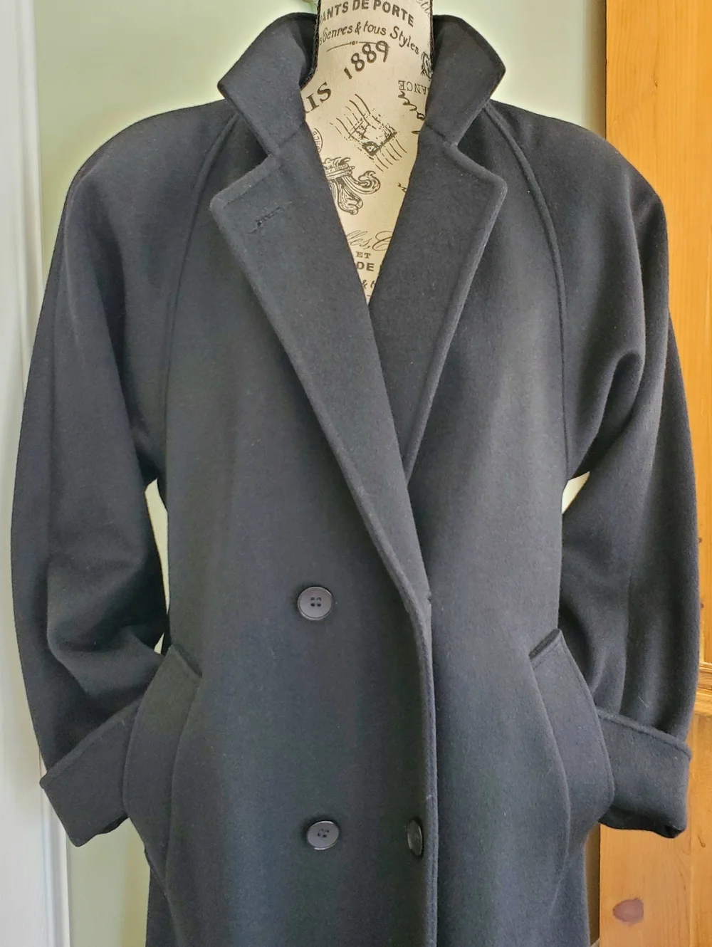 Classic Vintage Black Wool Trenchcoat - Picture 3 of 14